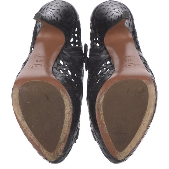 ALAÏA Black Leather Laser-Cut Platform Heels | IT 37.5 (US 7.5) | Sculptural - Picture 5 of 6
